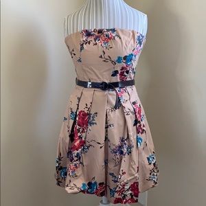 Floral strapless dress.